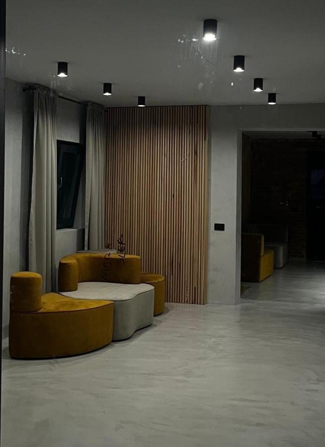 Garden Retreat Junior (Adults Only) Hotell Bran  Eksteriør bilde