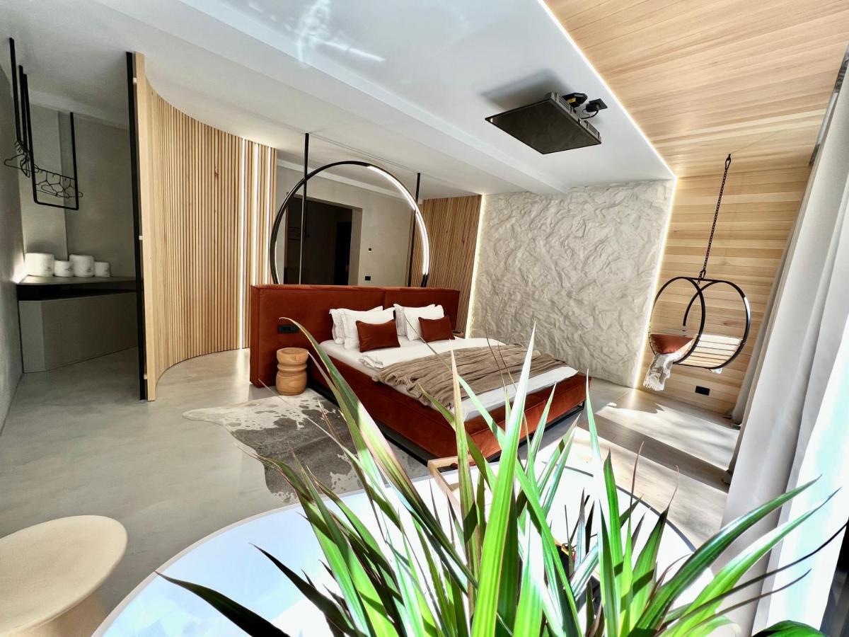 Garden Retreat Junior (Adults Only) Hotell Bran  Eksteriør bilde